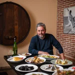 Javier Ramírez es el cocinero que lleva impulsando desde hace casi dos décadas una expresión franca de comer a la donostiarra. 