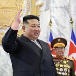 Corea.- Kim Jong Un supervisa el sistema de armas de artillería norcoreano y asiste a lanzamientos de prueba