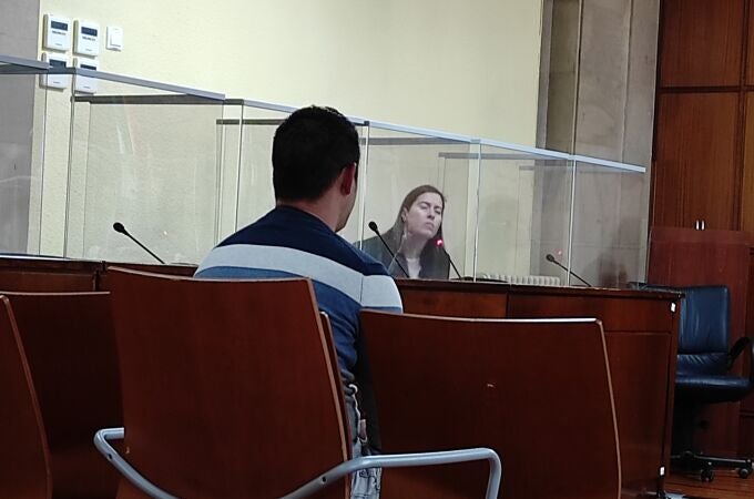 El acusado durante el juicio