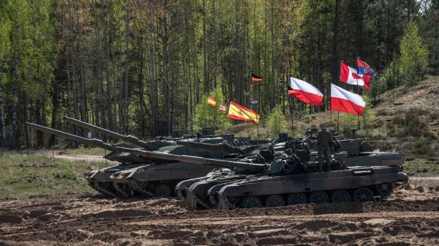 Carros de combate de los distintos países participantes en Letonia