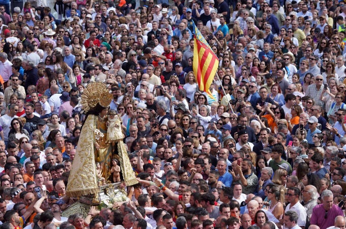 Valencia celebra la festividad de su patrona, la Virgen de los Desamparados