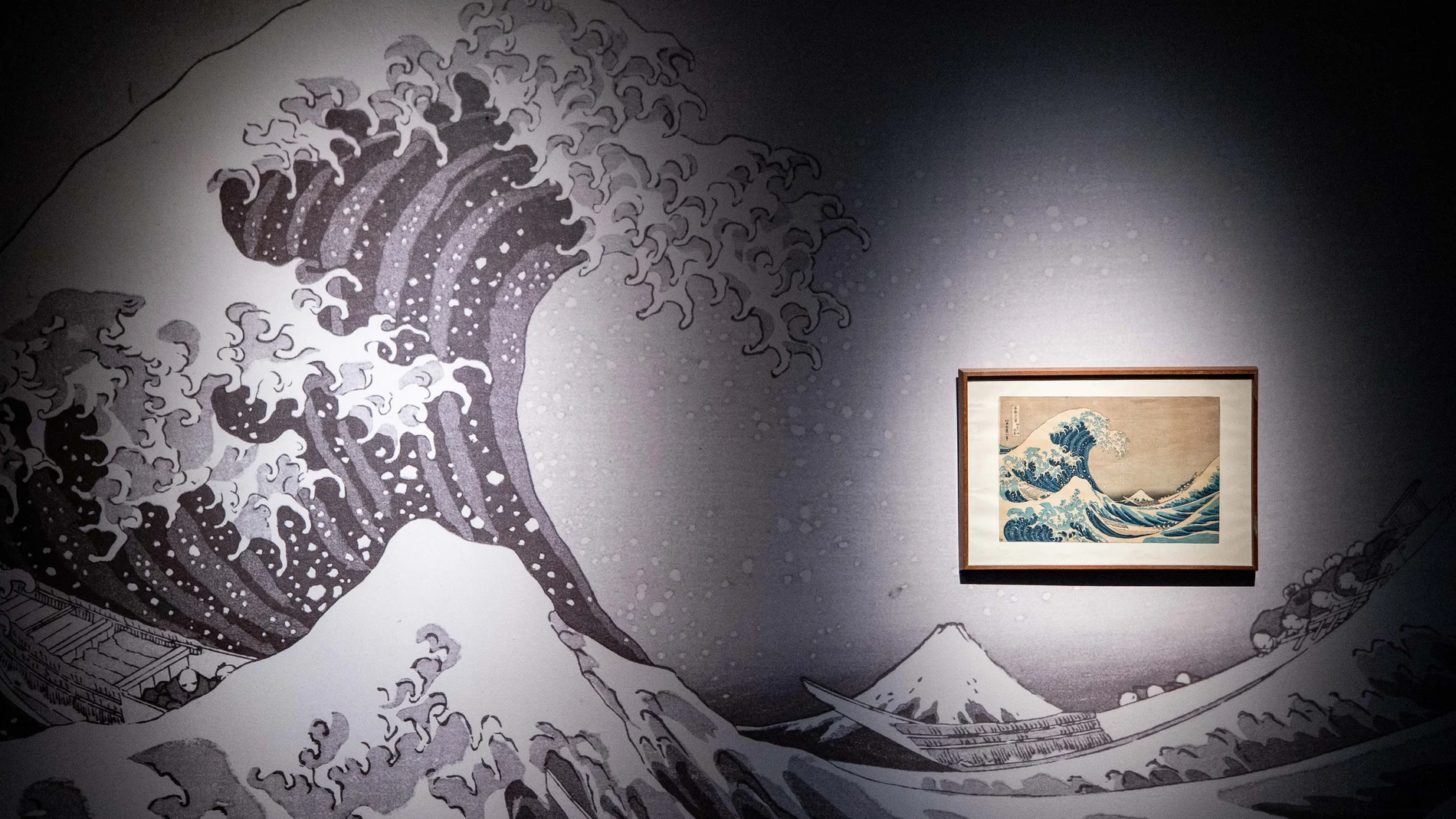 La celebérrima obra «La gran ola de Kanagawa», de Katsushika Hokusai, puede verse en la exposición