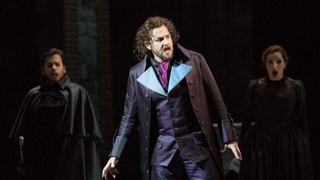 Nicola Ulivieri es una de las tres voces que protagoniza "Los tres bajos"