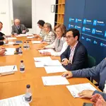 Reunión del equipo de gobierno de la Diputación de Palencia con los representantes de las entidades sociales