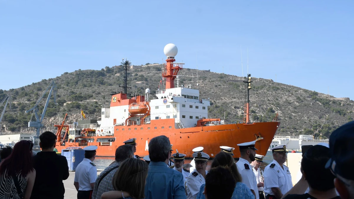 El BIO ‘Hespérides’ regresa a Cartagena tras finalizar su misión científica en la Antártida