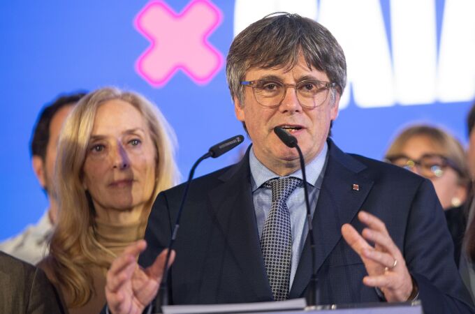 12M.- Puigdemont pierde ante Illa y puede precipitar su adiós a la política si no gobierna