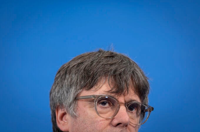 Puigdemont anuncia que se presentará a la investidura en el Parlament