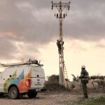 Operarios de Iberdrola en Peñíscola (Castellón)