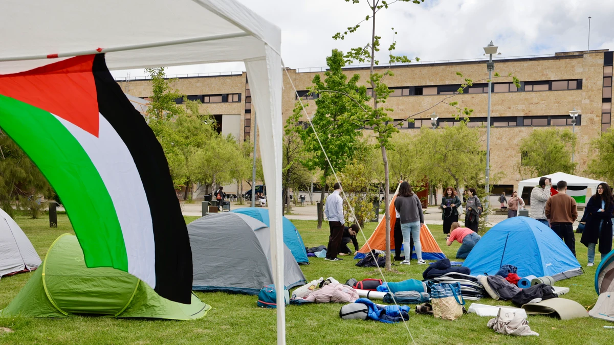 Estudiantes acampan en el Campus Unamuno de Salamanca para denunciar el “genocidio” de Israel contra Palestina