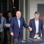 Don Juan Carlos disfruta de la gastronomía gallega en O Grove