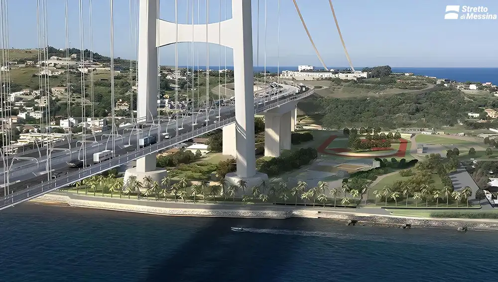Una de las torres que sustentará el puente del estrecho de Mesina