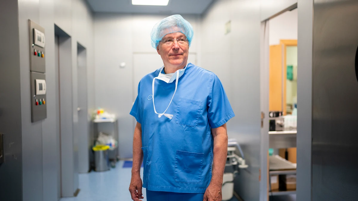 Xavier Martín: «El principal objetivo de la Secot es la formación continua de los cirujanos ortopédicos»