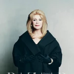 Fotografía de portada de Harper’s Bazaar de la Baronesa Thyssen 