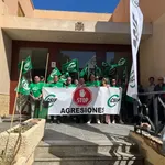 Trabajadores de El Acebuche protestan por la situación de desprotección que sufren 
