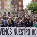 Cientos de personas e manifiestan en Medina del Campo para salvar a su hospital