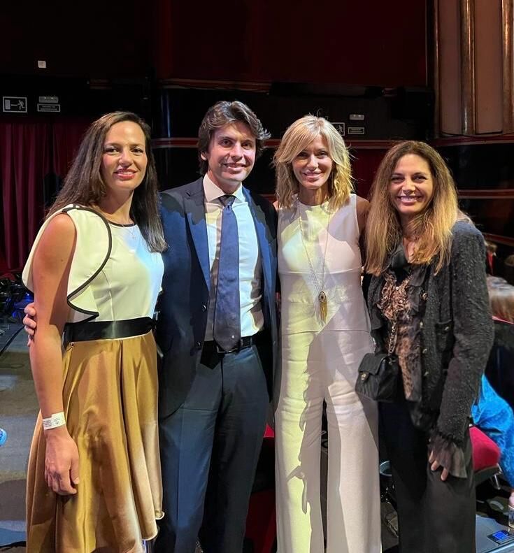 Roberta Azzopardi, Danieñ Azzopardi, Susana Griso y Nasrin Zhiyan