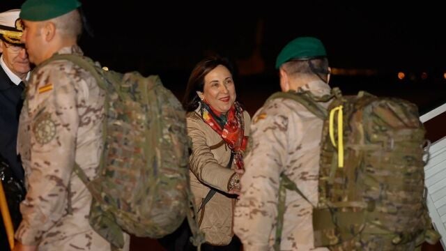 UE.- Robles recibe a los soldados del último contingente de la UE en Mali: "España y sus Fuerzas Armadas son referentes"