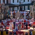Misa de Pentecostés oficiada por el obispo de Huelva, Santiago Gómez Sierra