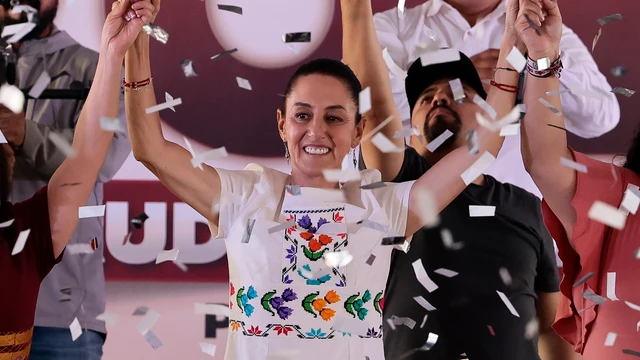La candidata de Morena, Claudia Sheinbaum, en un acto electoral en Ciudad de México el lunes