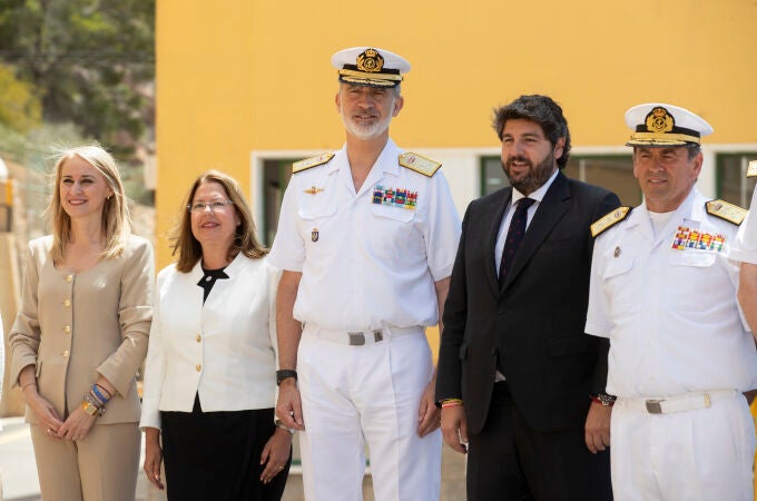 El rey Felipe visita el Centro de buceo de la Armada (CBA) en Cartagena
