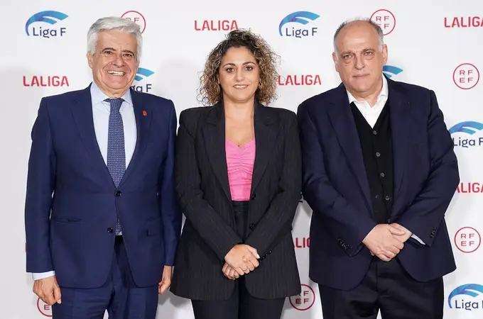 Un acuerdo histórico para llevar la paz al fútbol español