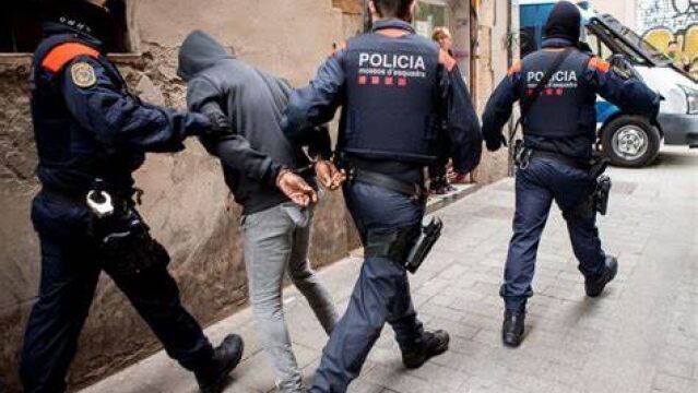 Cada día se denuncian 1.150 delitos en la "segura" Cataluña independentista de ERC