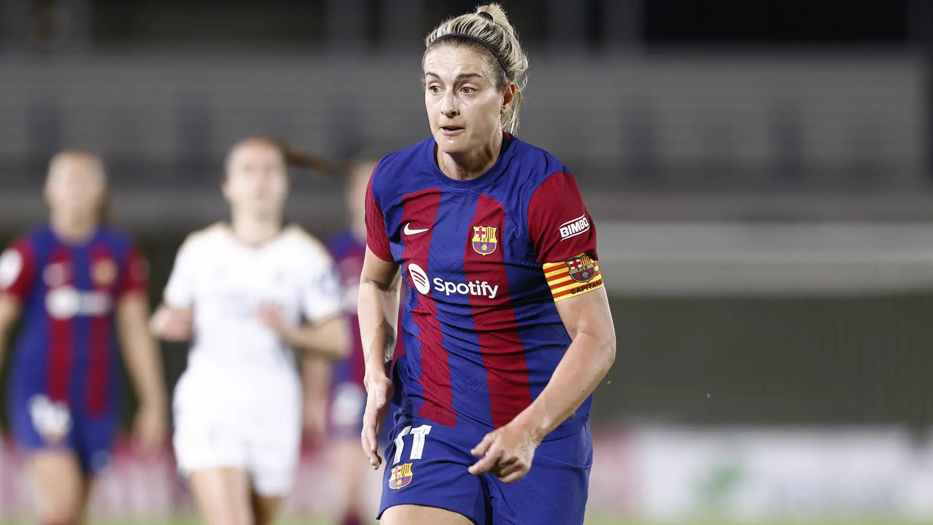 AV.- Fútbol.- La centrocampista Alexia Putellas renueva con el FC Barcelona hasta 2026