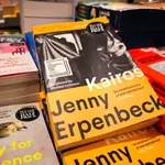 La novela &#39;Kairos&#39;, de la escritora alemana Jenny Erpenbeck, gana el Booker Internacional