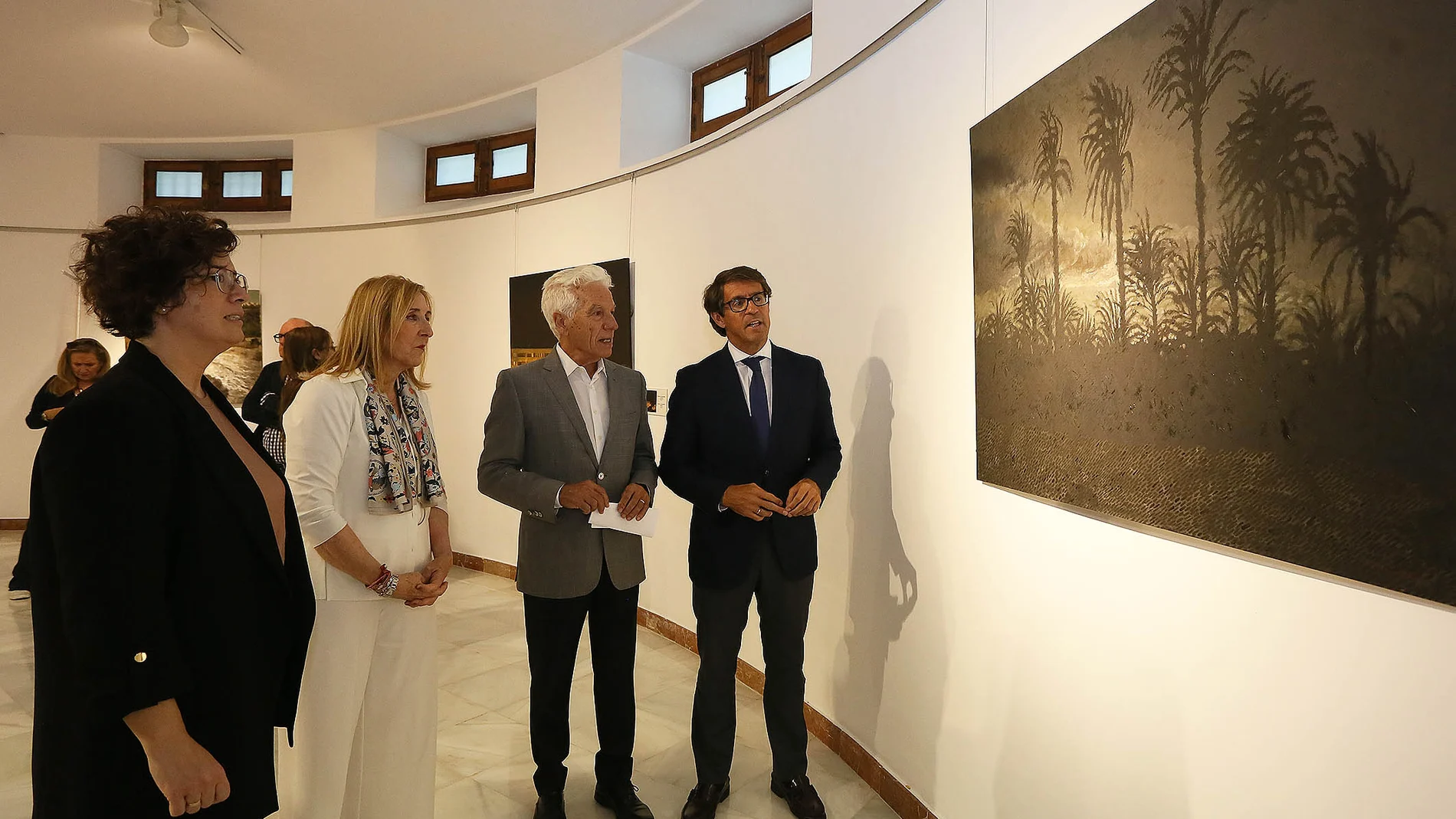 La exposición "Tiempo sin orillas" se puede visitar en la Diputación de Alicante hasta el 22 de julio