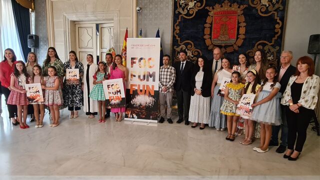 Imagen del acto de presentación del cartel de las Hogueras de Alicante de 2024