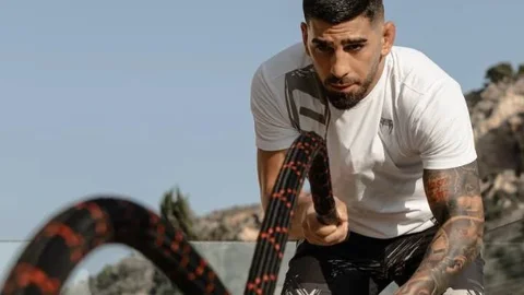 El reto de Topuria