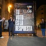 Pegada de carteles del PP para las elecciones europeas
