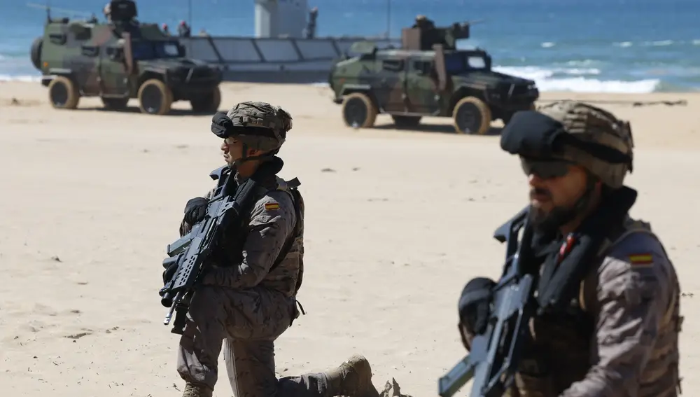 Los militares ejecutaron una operación de rescate en la playa