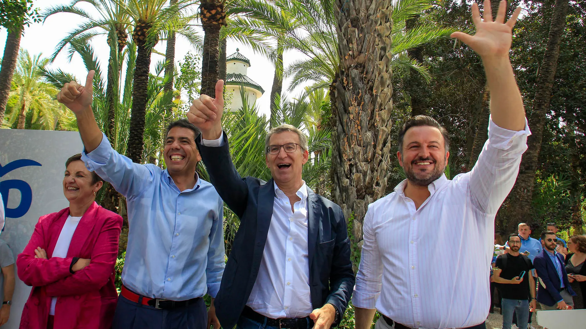Carlos Mazón, Alberto Núñez-Feijóo y Pablo Ruz hoy en el Parque Municipal de Elche, Alicante