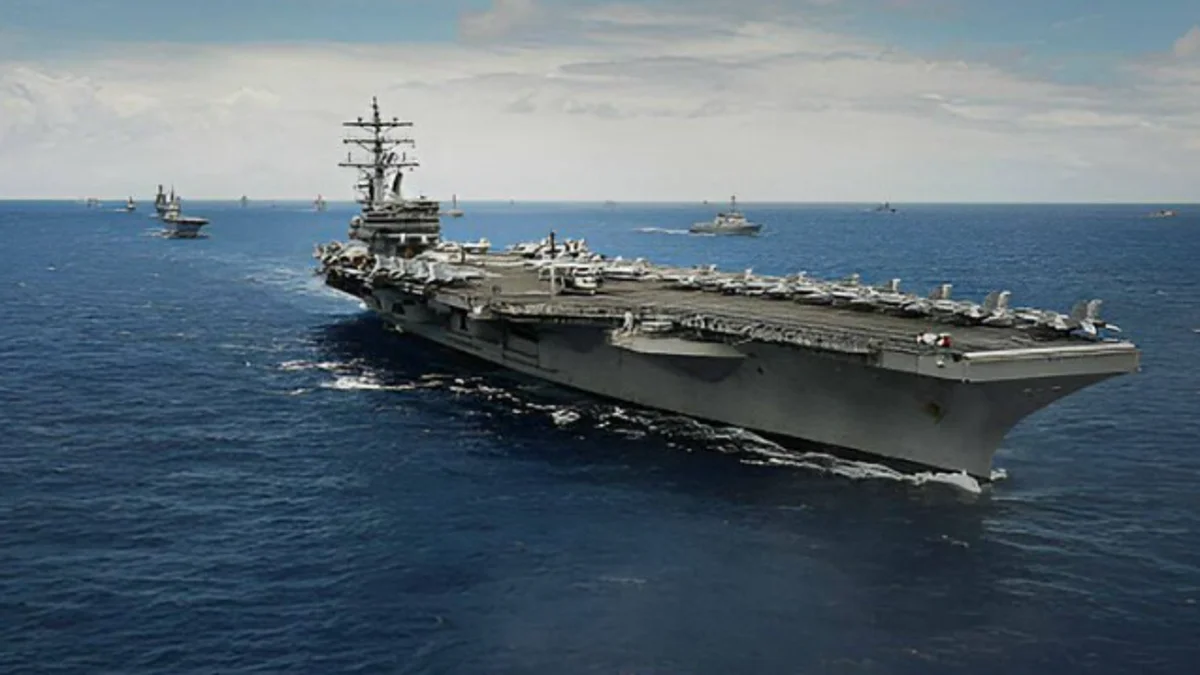 El portaaviones USS Reagan entra en el Mar de Filipinas tras el bloqueo chino de Taiwán