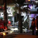 Al menos cuatro fallecidos y una docena de heridos en el derrumbe de un edificio en playa de Palma de Mallorca