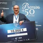 Ramiro López recoge su premio
