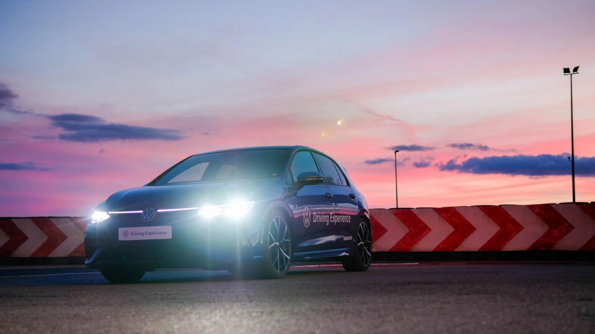 La escuela de conducción de Volkswagen se pone como objetivo la siniestralidad nocturna