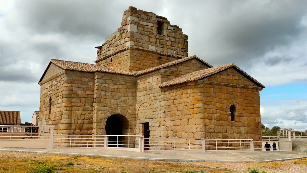 La desconocida iglesia visigoda oculta en un pueblo de Toledo que es una de las más bonitas de España