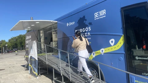 Autobús de Clece en la capital burgalesa
