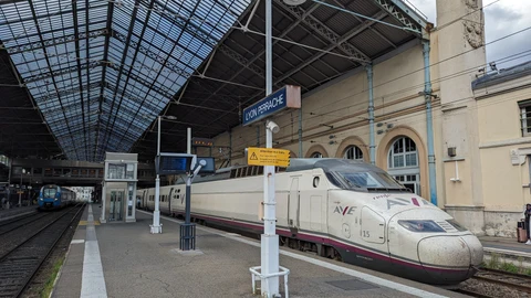Economía.- Renfe crea su nueva filial en Francia de cara a la expansión de sus servicios ferroviarios en ese país