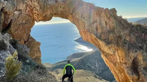 El imponente Arco de la Picadera