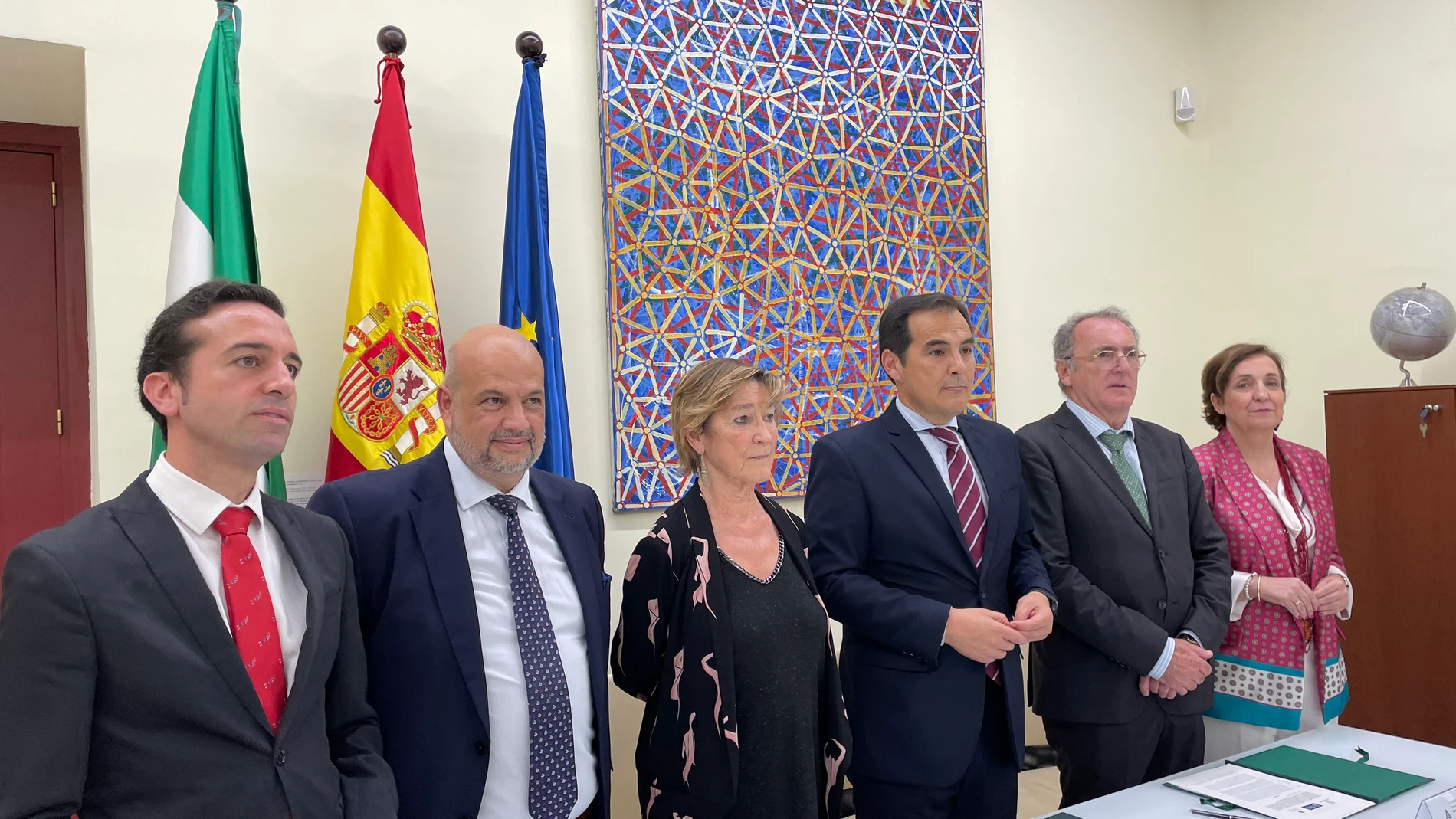 Imagen de la firma del acuerdo