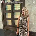 Amelia Bono con vestido de leopardo.