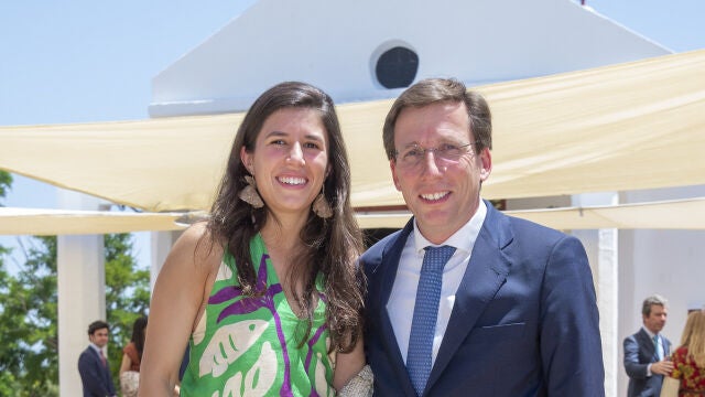 Teresa Urquijo y Almeida de boda. 
