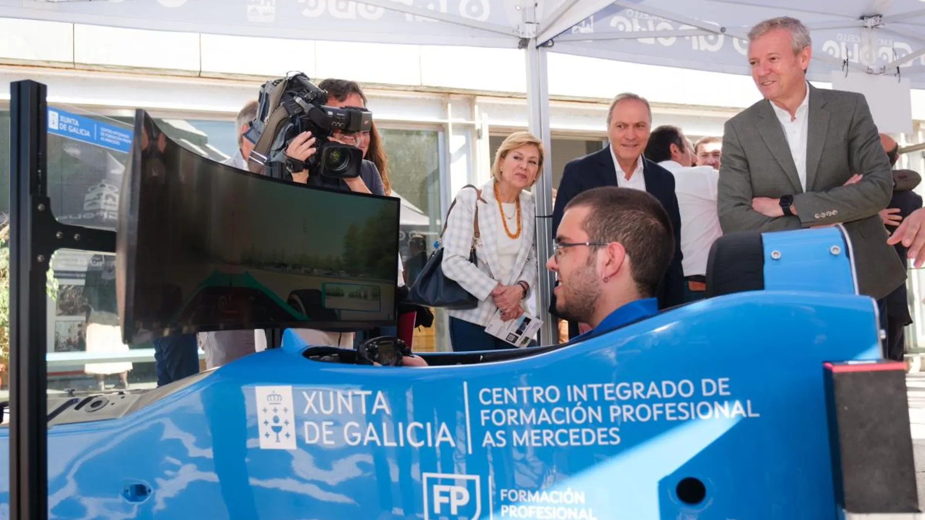 Rueda ha visitado hoy el I Congreso de Movilidad Sostenible en Medios de Transporte - FP Gallega que se celebra en Vilagarcía de Arousa.