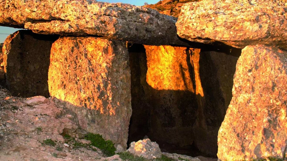 Este enclave megalítico de Granada contiene más de 200 dólmenes