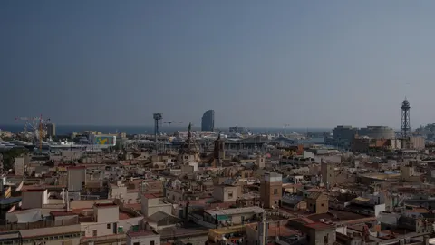 Barcelona alcanza los 1,7 millones de habitantes y uno de cada cuatro tiene nacionalidad extranjera