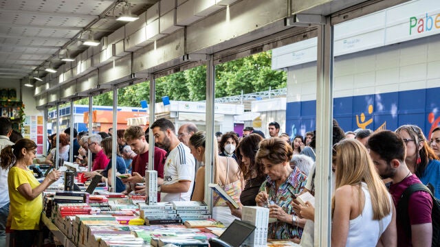 Primer fin de semana de la 83ª Feria del Libro en Madrid