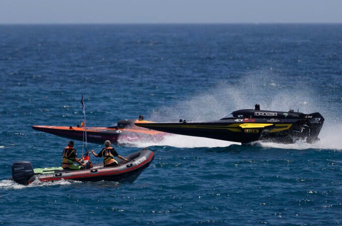 Puerto Banús, en Marbella, acoge el circuito internacional de la E1, la 'Fórmula 1 del Mar'